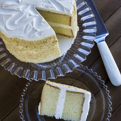 champagne cake at alaska cake studio